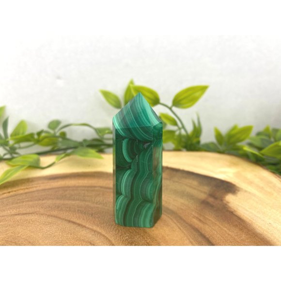 Malachite Tower - 2.5" High Quality Malachite - Malachite - AAA Malachite Tower - Picture 4 of 7